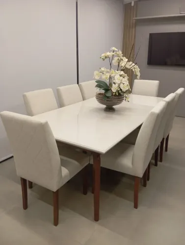 LINDO CONJUNTO DE SALA DE JANTAR COM 8 CADEIRAS 