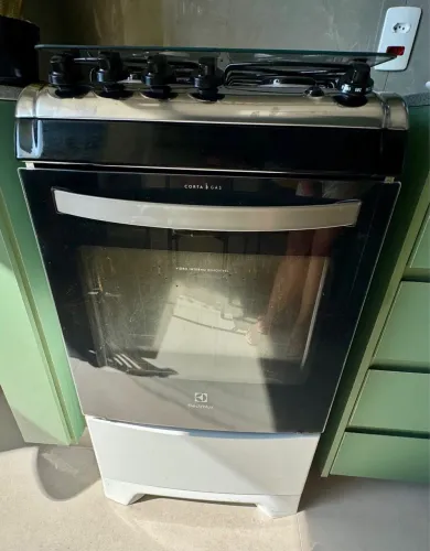 Fogão Electrolux muito novo!!!