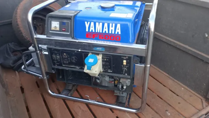 Gerador Yamaha 6kVA Seminovo - Partida Elétrica