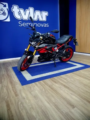 BMW G310R
