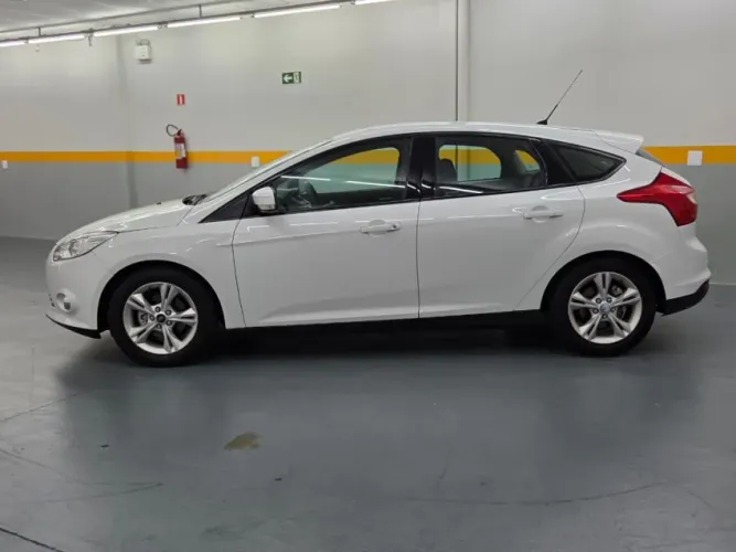 Ford Focus 1.6 S/se/se Plus Flex 8v/16v 5P 2014