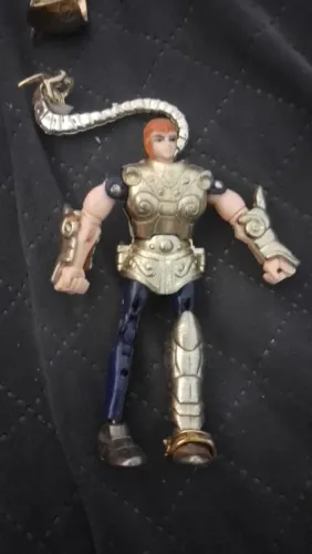 Boneco Colecionável Cavaleiros do Zodíaco Em Ótimo estado de Conservação armadura Completa