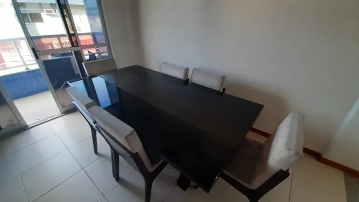 MESA DE JANTAR RETANGULAR 2,00X1,00 mt - 6 CADEIRAS - MADEIRA MACIÇA