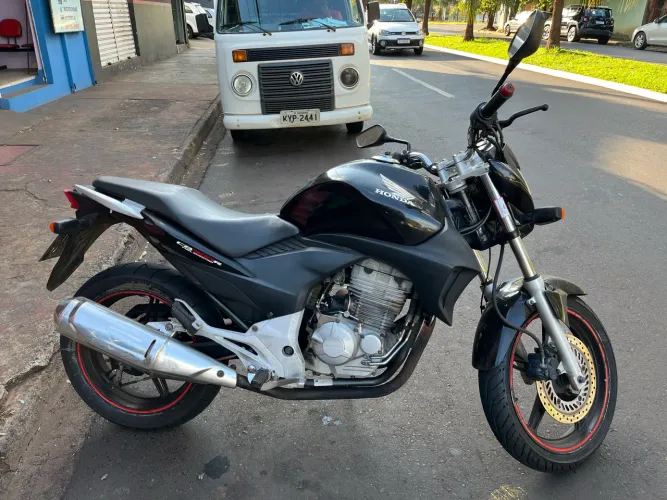 CB300