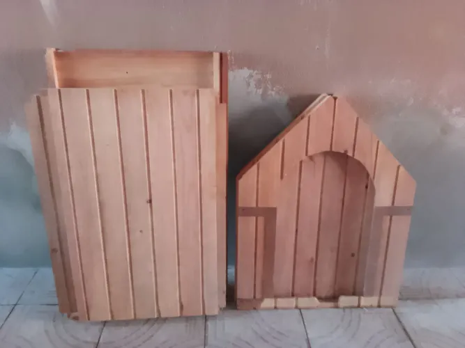 Vendo casinha de cachorro grande
