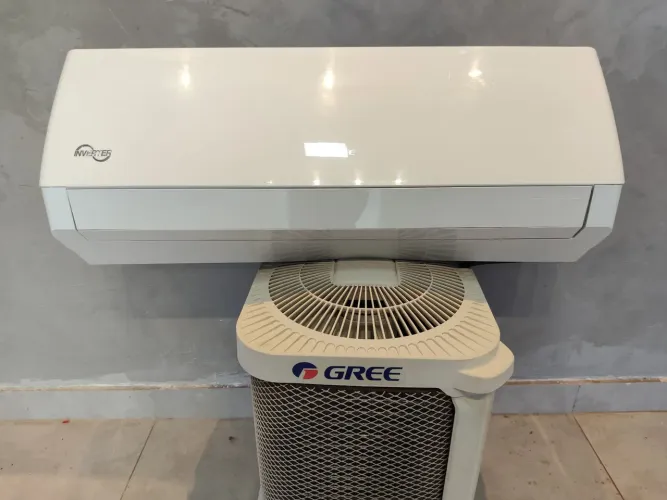 Ar INVERTER 12.000 BTUs revisado com garantia