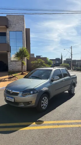 Fiat Strada Trekking 1.6 16V Flex CD 2013