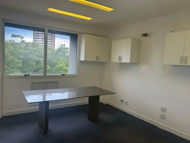 Sala Comercial para Alugar no Downtown Barra - Rio de Janeiro | 50m² | Vaga | Copa e Banhe