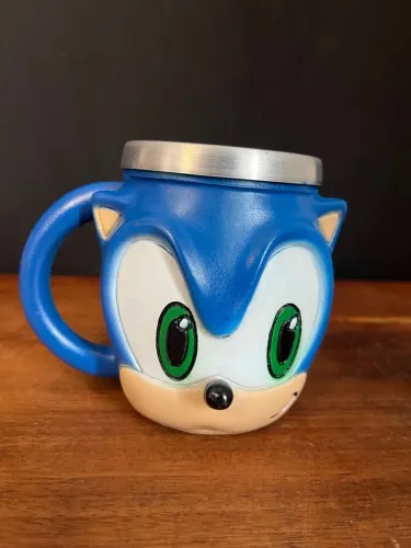 Caneca Sonic 3D Geek em resina