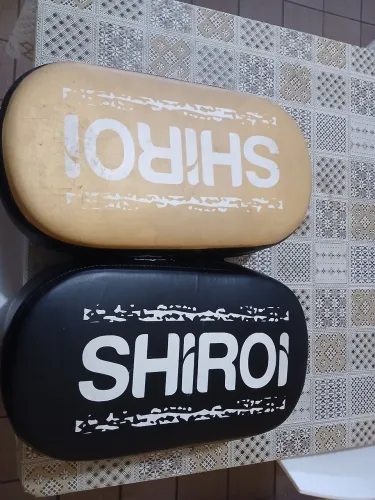 APARADOR SHIROI