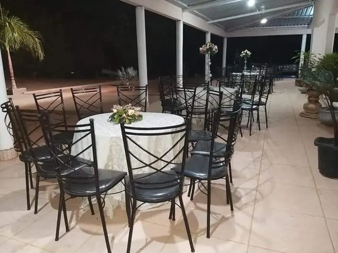 Cadeiras de metal p eventos 