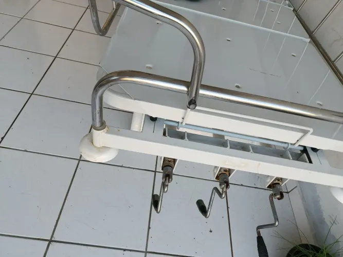 Cama hospitalar 500 reais contato watts *