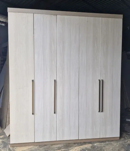 Guarda roupa mostruário