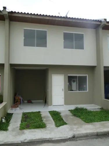 Casa em Condomínio Umbara 3Qts