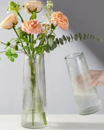 Vaso canelado decorativo