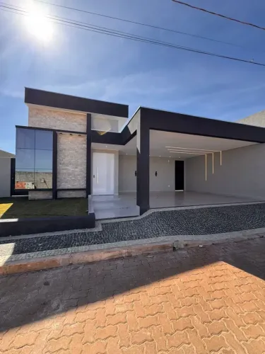 Casa com Iluminação em LED, Piscina e 3 Suítes | Ponte Alta Norte
