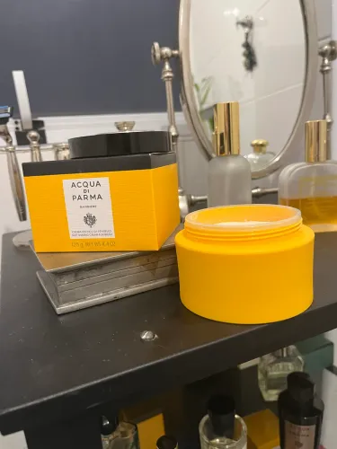 Creme de barbear Acqua di Parma .