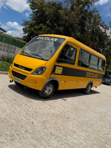 Micro ônibus 2012 