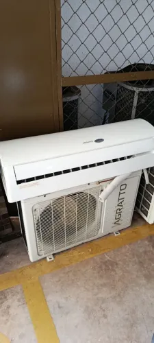 Split 18000 BTUs semi-novo Agratto