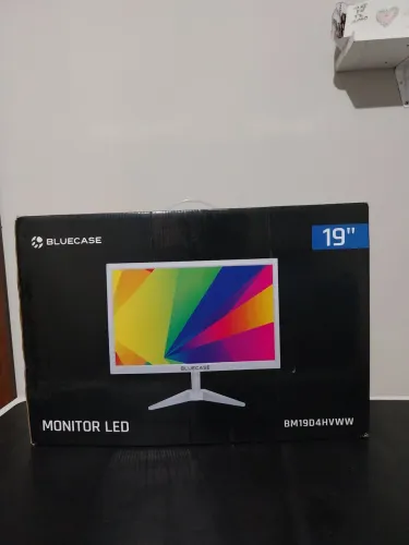 Monitor LED 19" Bluecase