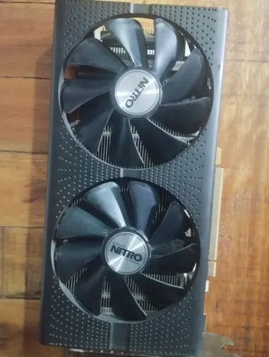Vendo RX 580 Sapphire nitro pulse 8GB gdrr 5 e um gabinete