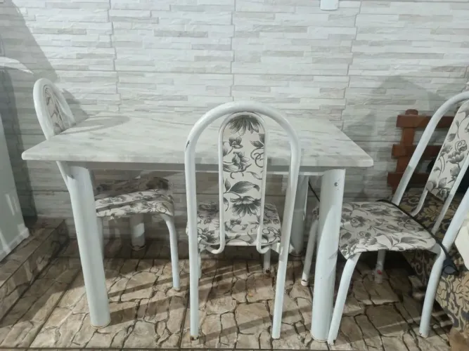 Mesa de 4 lugares