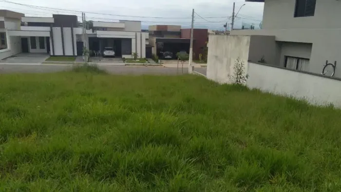 Terreno Plano à Venda no Condomínio Malibu Caçapava/SP