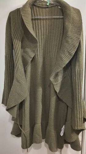 Casaco feminino. 10 reais