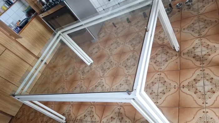 VENDO MESA DE VIDRO LINDA!