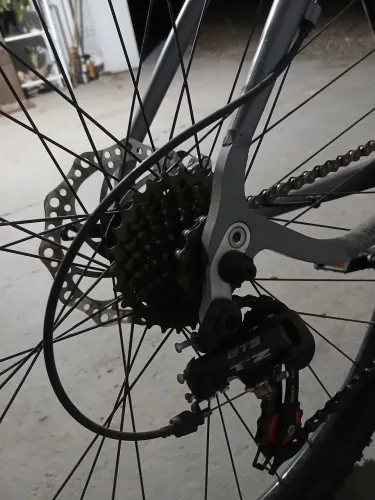 Vendo bicicleta gts aro 29 usada uma vez so