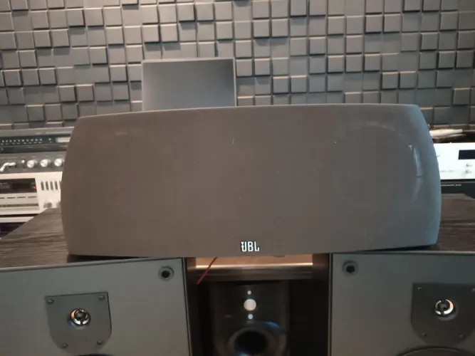 Caixa acústicas Central Studio Series JBL