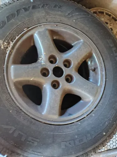 Jogo de Rodas aro 15 Toyota/Ford/Jeep com 5 X 114,3