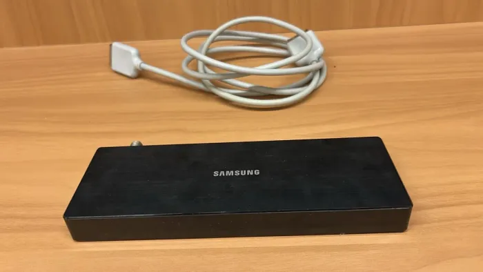 Módulo Samsung One Connect com cabo