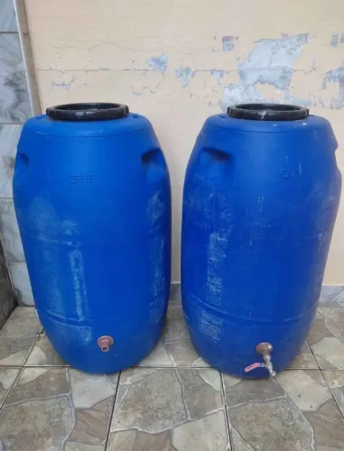 Tambor 240 litros