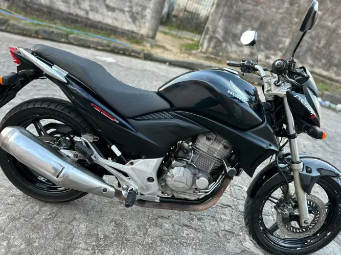 Moto cb 300 ano 2012