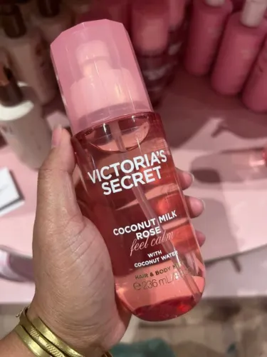 Body Splash Victorias Secret Coconut Milk & Rose 236ml - Corpo e cabelo