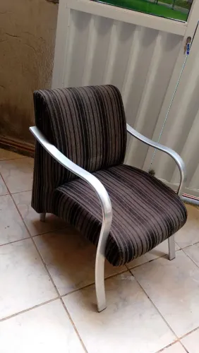 Vende-se poltrona