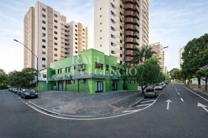 Prédio comercial a venda - Santos esquina com Alagoas