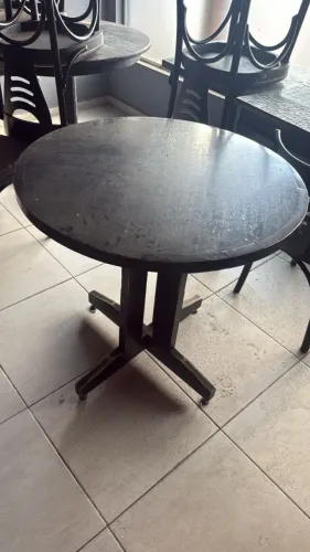 Mesa Redonda de Madeira 80cm