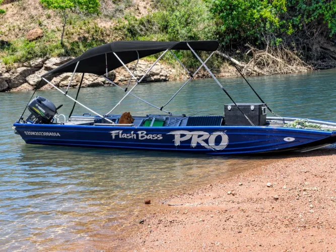 Canoa Calaça Flash Bass Pro 30cv yamaha