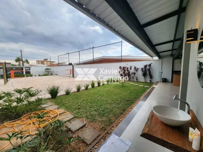 Casa com quadra de Beach Tennis para locação no Santa Cruz - Rio Claro/SP