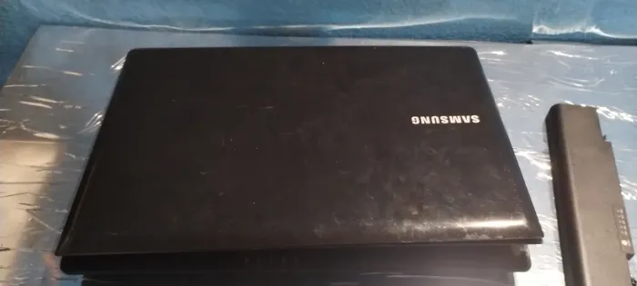 Carcaça original notebook Samsung Rv440 em ótimo estado ideal para reparo upgrade top