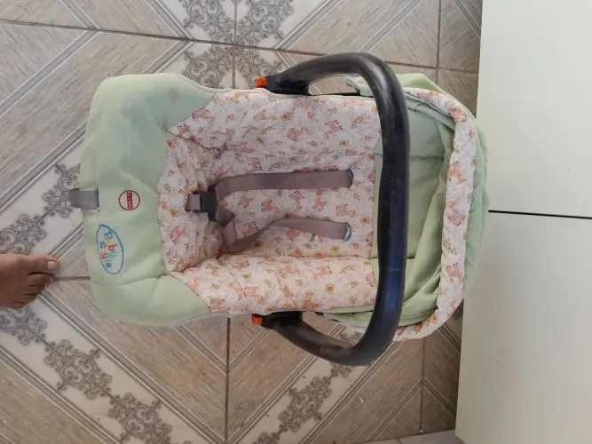 Vende se bebê conforto
