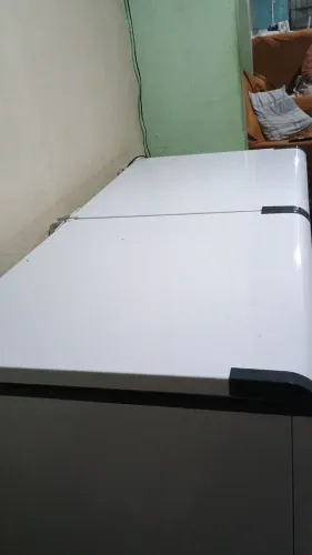 Freseer horizontal Esmaltec 2 portas 437 litros semi-novo