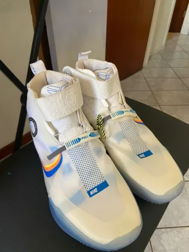 Tênis Nike Kobe AD NXT FastFit na cor Vast Grey