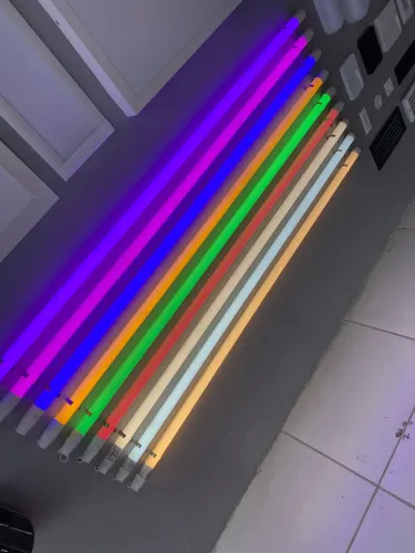 Lâmpada T8 1,20 Colorida na promoção 
