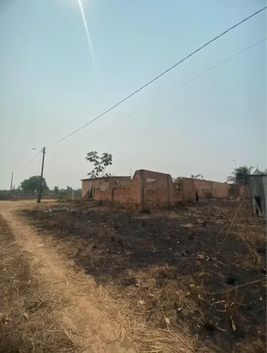 Vendo esse terreno no candeias do jamari no bairro novo,.