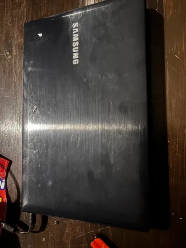 Notebook Samsung Essentials