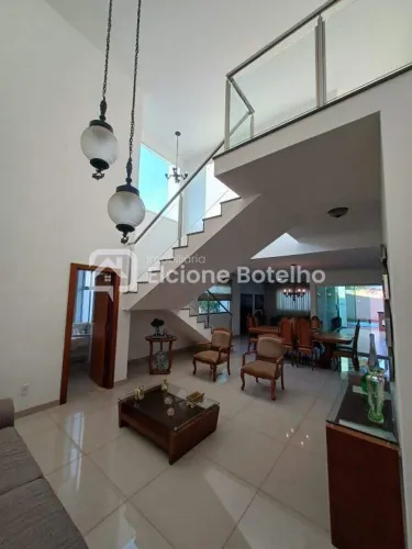 Casa para aluguel, 4 quartos, 3 suítes, 5 vagas, JARDIM KARAIBA - Uberlândia/MG