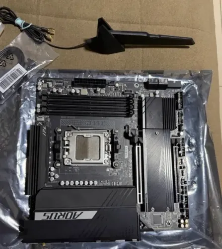 Placa mãe B650M aorus elite